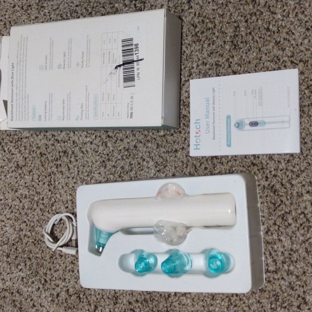 BLACKHEAD REMOVER WITH BLUE LIGHT